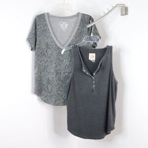 Chaser Women's M 2-Piece Gray Tank Top & Animal Print Tee T-Shirt Bundle Set